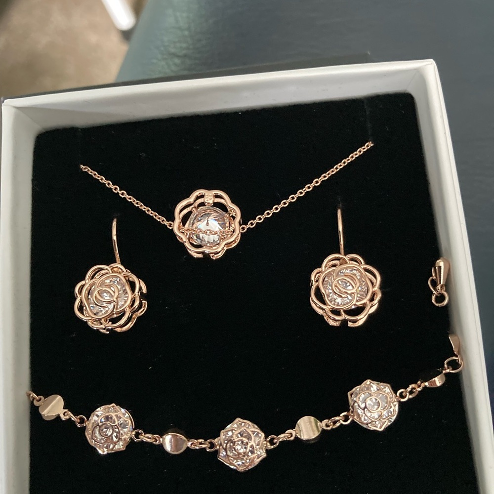 Gold Floral Necklace with Crystal Accents